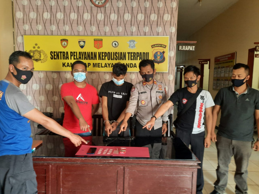 Seorang pengedar sabu berhasil diringkus aparat kepolisian (Foto: istimewa)