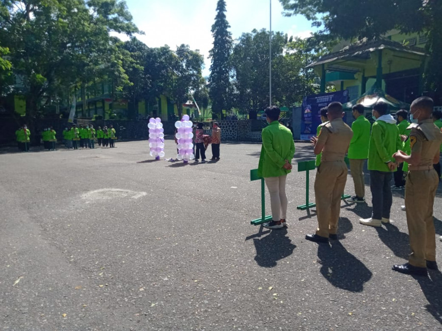 Acara pembukaan Seniora HMJ Akuntansi, Polnes Samarinda (Claudius Vico/Korankaltim.com)