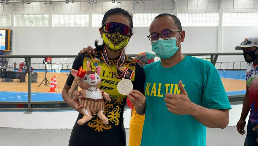 Atlet Sepatu Roda Kaltim Rifa Moza Rizqi yang berhasil mempersembahkan medali pertama untuk Kaltim, Senin (27/9/2021). (Foto: Istimewa)