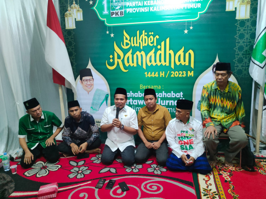 Ketua DPW PKB Kaltim, Syafruddin dan sejumlah tokoh PKB Kaltim (Claudius Vico/Korankaltim.com)