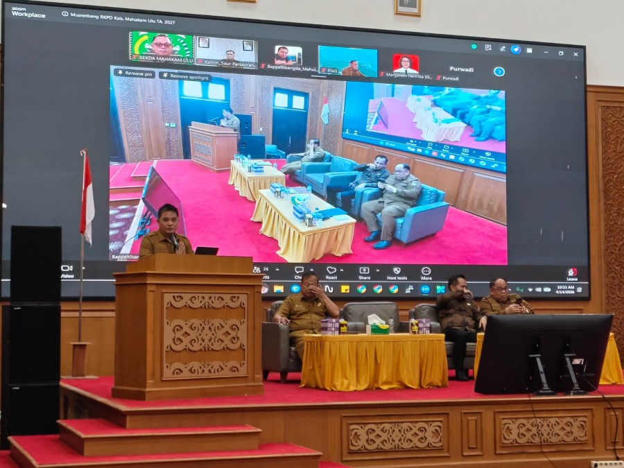 Wakil Bupati Suhuk, yang mewakili Bupati Angela Idang Belawan dalam Musyawarah Perencanaan Pembangunan (Musrenbang) Rencana Kerja Pemerintah Daerah (RKPD) Tahun 2027, yang dilaksanakan di Balroom Lantai 3 Kantor Bupati, Selasa (14/4/2026). (Foto: Julika/K