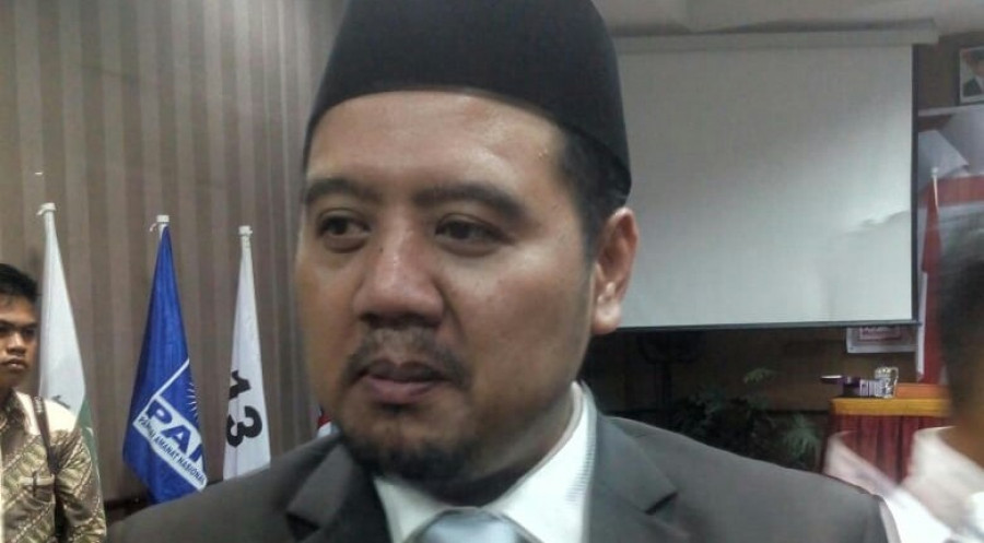 Fahmi idris