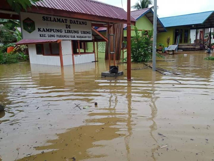 Kondisi kampung Lirung Ubing, salah satu kampung di Kecamatan Long Pahangai yang terdampak banjir (istimewa)