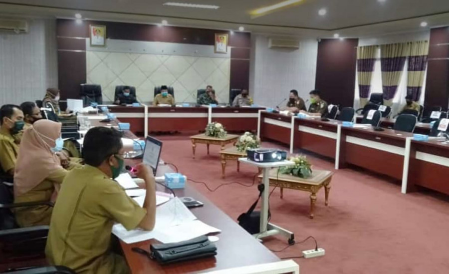 Pelaksanaan Rapat Persiapan Penyusunan Perda Kedisiplinan Penerapan Protokol Lesehatan. ( Foto : Dwi Cahyo / Korankaltim.com )