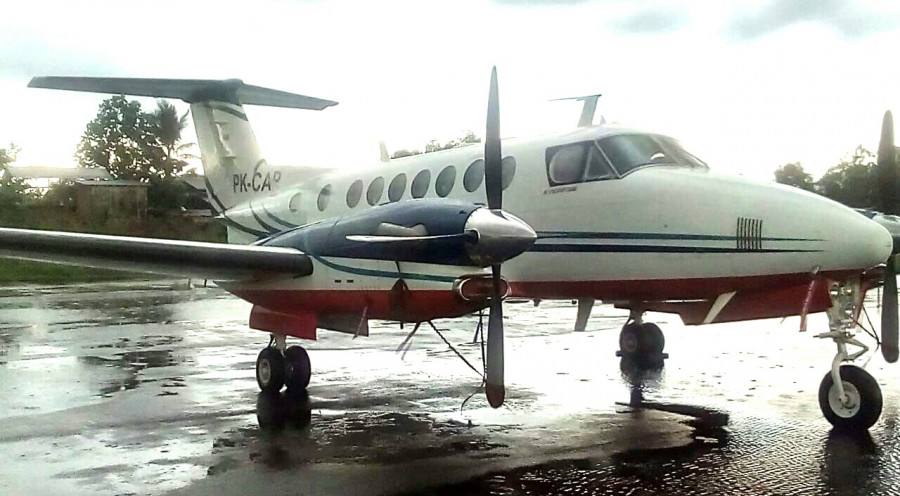 Pesawat Becraft Kingair, yang digunakan untuk melakukan Uji Terbang di Bandara APT Pranoto Samarinda Sabtu (19/5) pagi.