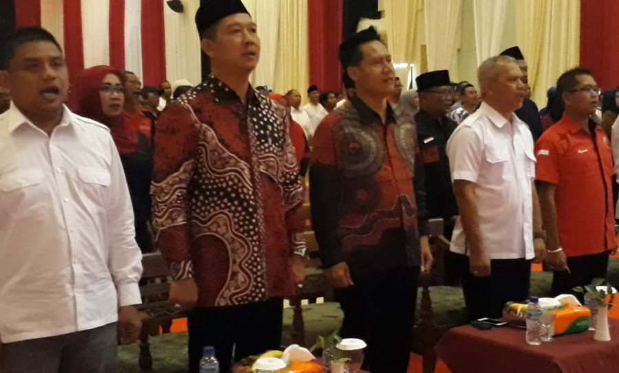 Apri Gunawan (paling kiri) bersama sejumlah bakal calon Kepala Daerah di arena sosialisasi PDI Perjuangan Samarinda.