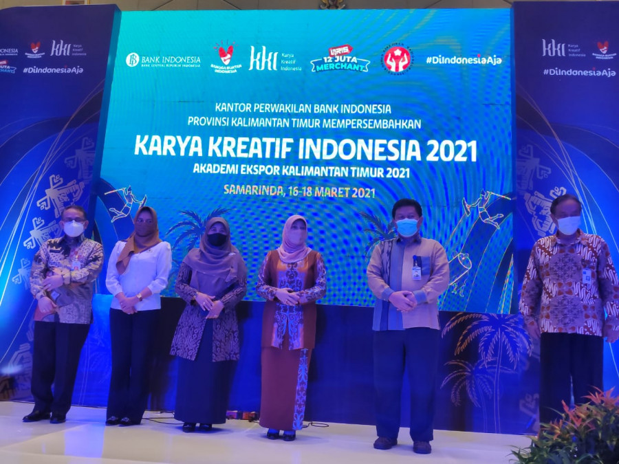 Pembukaan Show Case Karya Kreatif Indonesia (KKI) dan Akademisi Ekspor Indonesia (AEK) 2021 yang diselenggarakan Kantor Perwakilan Bank Indonesia Kaltim (Foto: Permata/korankaltim)