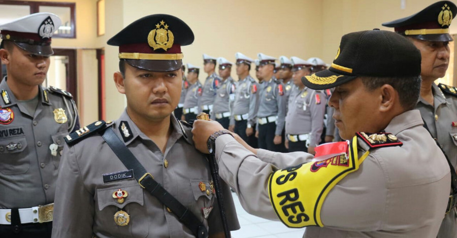 Kapolres PPU memimpin langsung prosesi pelaksaan serah terima jabatan