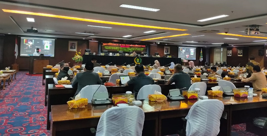 Rapat Paripurna DPRD Kaltim yang ke-35, di Kantor DPRD Gedung D lantai 6. (Foto: Faishal Alwan Yasir/korankaltim.com)