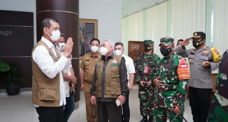 Pertemuan Gubernur Kaltim, Isran Noor dan Kepala BNPB, Letjen TNI (Purn) Doni Monardo di Balikpapan (Humas Pemprov Kaltim)