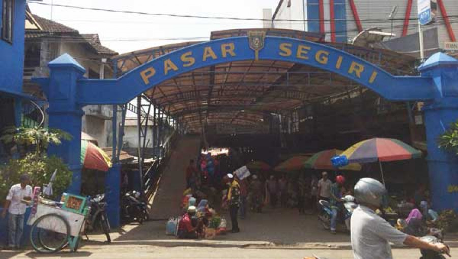 Melemahnya rupiah tak mempengaruhi harga sembako di pasar tradisional
