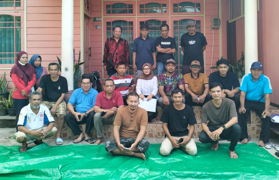 Pertemuan warga RT 13 Kelurahan Baru, Kecamatan Tenggarong terkait usulan dana RT 50 juta. (Korankaltim.com)