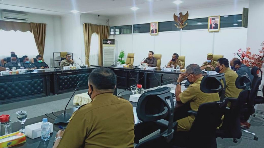 Pelaksanaan Pertemuan Terbatas DPRD Paser dengan Pemkab Paser terkait dengan Pembahasan perbatasan Paser-PPU. ( Foto : Ist. Dok. DPRD Paser)
