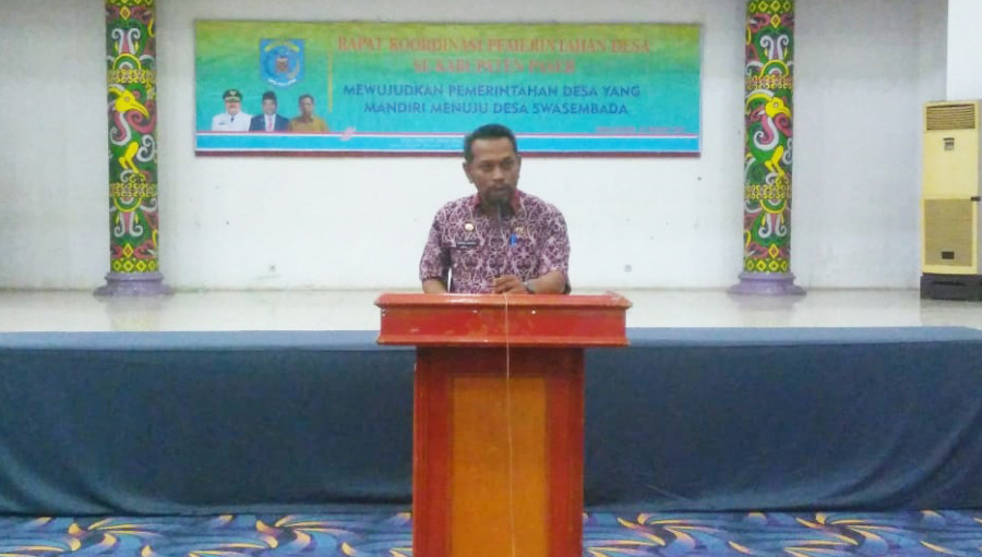 Sekretaris Daerah Paser, Katsul Wijaya saat menyampaikan Sambutan pada kegiatan Rakor Pemerintahan Desa.
