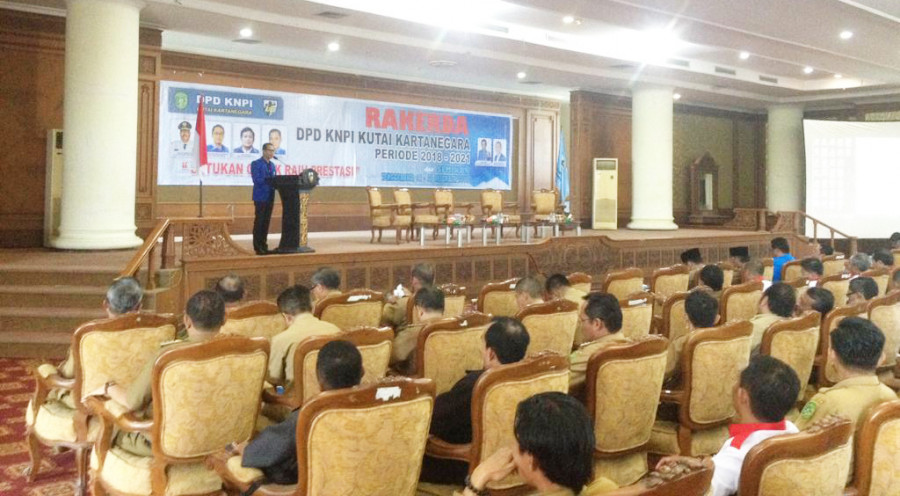 Ketua Panitia Rakerda DPD KNPI Kukar yang sekaligus Wakli Ketua Bidang Organisasi, M. Suria Irfani menyampaikan laporannya pada Rakerda DPD KNPI Kukar Periode 2018-2021