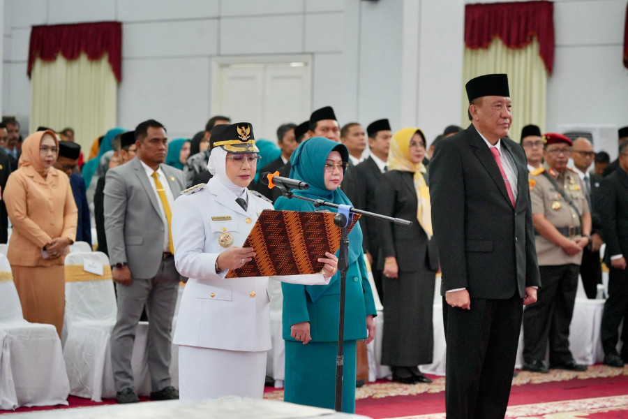 Ketua TP PKK Provinsi Kalimantan Timur (Kaltim), Sarifah Suraidah Harum Melantik Ketua Dekranasda, TP PKK, TP Posyandu da Bunda Paud TP PKK, Ketua TP Posyandu, Ketua Dekranasda dan Bunda PAUD Kabupaten Berau Masa Jabatan tahun 2025-2030 di Pendopo Odah Et