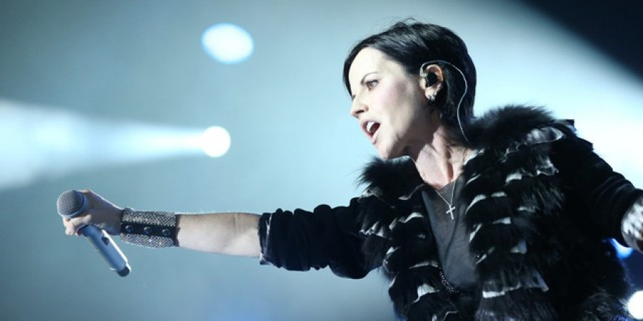 Vokalis Cranberries, Dolores O’Riordan Meninggal Dunia