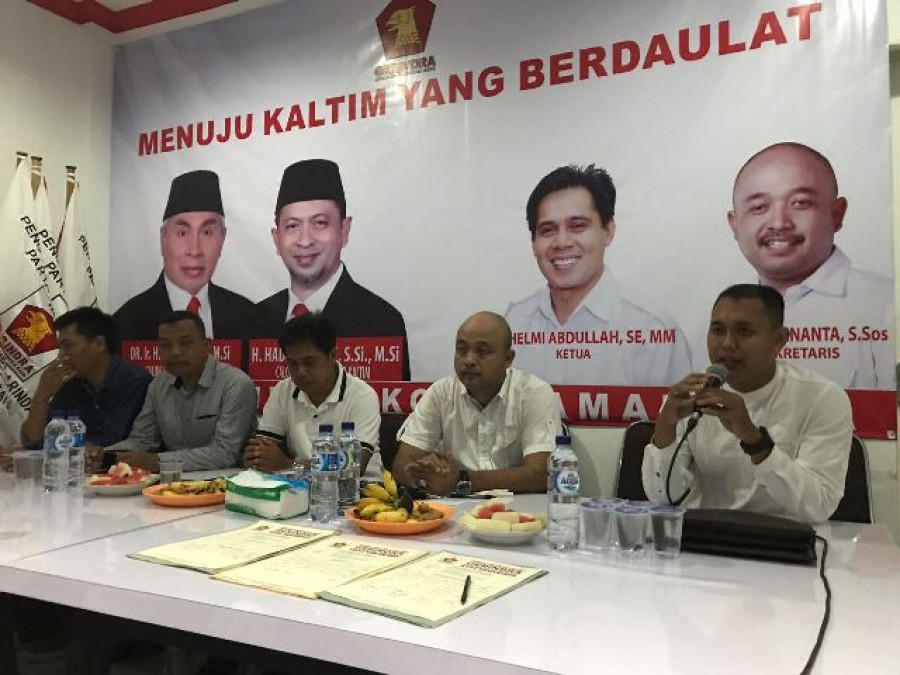 RAPAT PEMENANGAN: Konsolidasi DPC Gerinda Samarinda dalam rangka pemenangan Pilgub. (Foto: Hendri/kk)