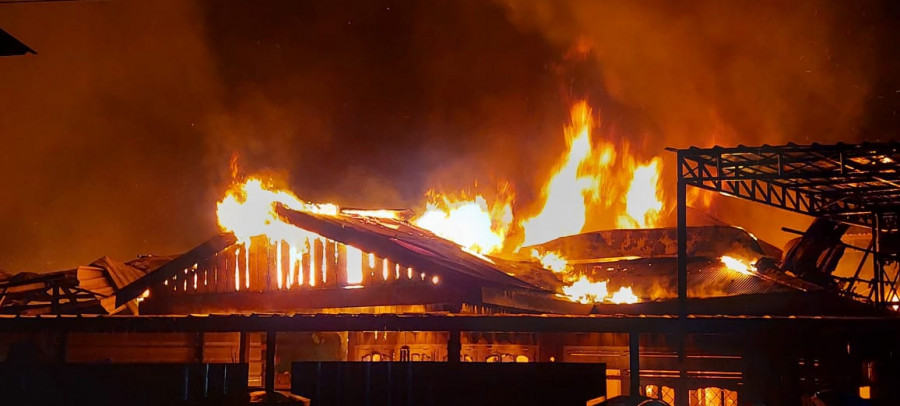 Situasi kebakaran di Gang Taruna Desa Sangatta Utara Kecamatan Sangatta Utara. (Foto: Istimewa)