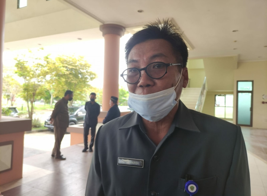 Kepala Dinas Tenaga Kerja dan Transmigrasi PPU Suhardi. (Foto: Erwin/Korankaltim.com)