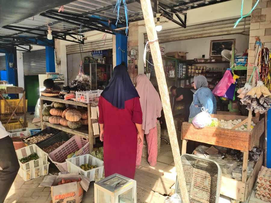 Harga sejumlah komoditas di Pasar Imbayud Taka terpantau mulai alami kenaikan. (Foto: Dok/Redaksi)