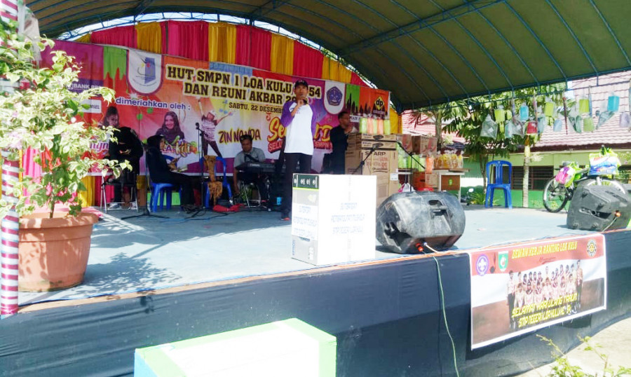 MERIAH -Suasana HUT SMP N 1 Loa Kulu, Sabtu (22/12) yang diwarnai beragam kegiatan