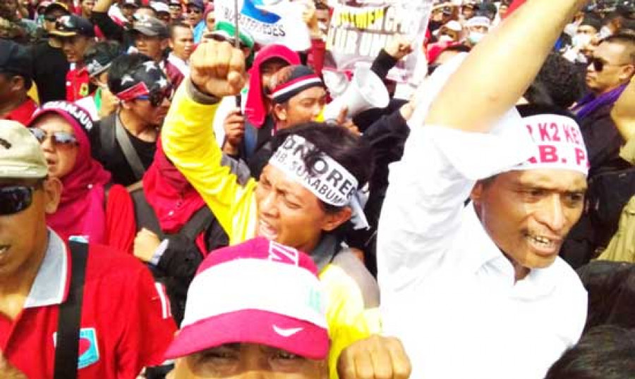 Aksi demo guru dan tenaga kependidikan honorer di Jakarta