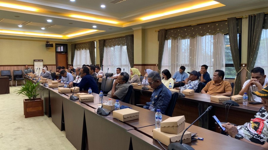 RDP membahas keterlambatan pembayaran proyek di Kukar. (Aan/KoranKaltim)