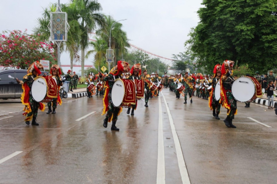 Kirab GSCL Latsitarda disambut meriah meski diguyur hujan (Prokom)