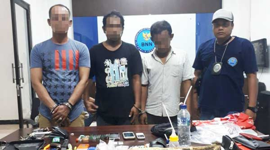 TIGA tersangka ditahan di penjara BNN Kota Samarinda. ( HANDOUT/BNN SAMARINDA)