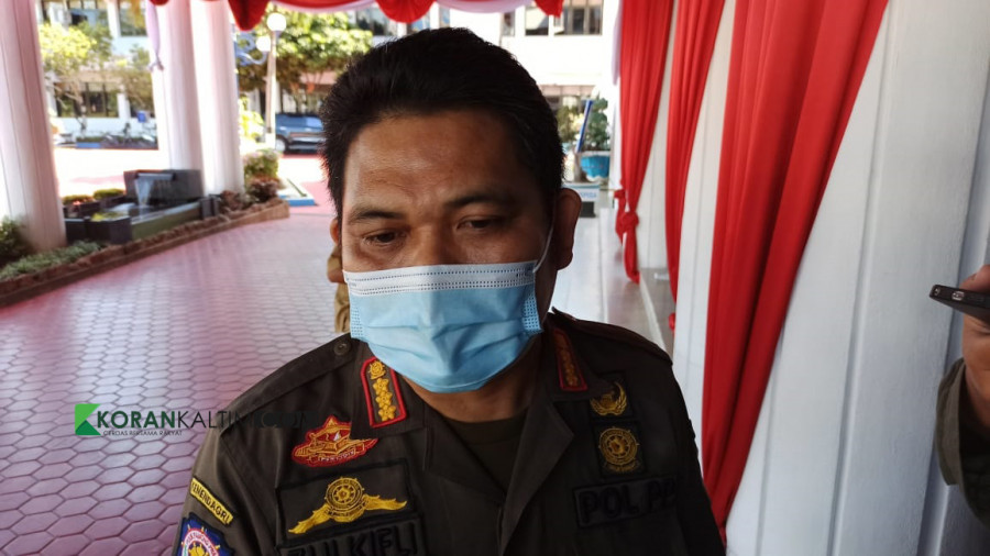 Kepala Satpol PP Kota Balikpapan, Zulkifli. (Foto: Hendra/KoranKaltim.Com)