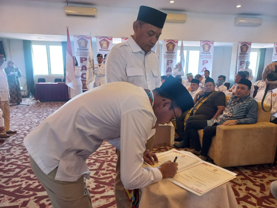 Ketua DPRD Kukar Hadiri Pelantikan Pengurus DPC Gerindra Kukar (Heri/korankaltim.com)