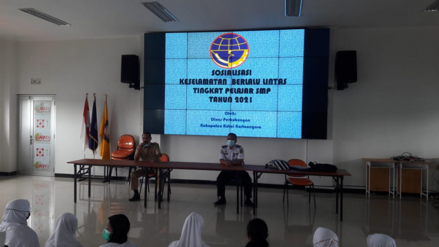 Sosialisasi penyuluhan keselamatan berkendara oleh Dishub ke sekolah-sekolah (Dishub.dok)