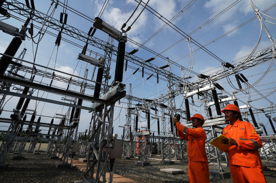 Ilustrasi Perbaikan Listrik PLN. (Foto: Dok. PLN)