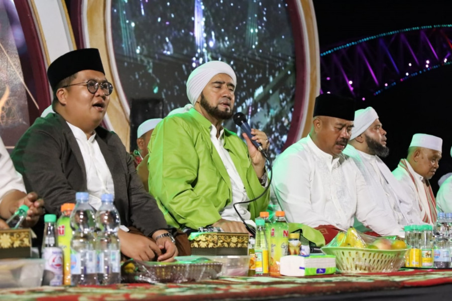 Pemkab kembali menggelar acara Kutai Kartanegara Bershalawat. (Foto: Prokom)
