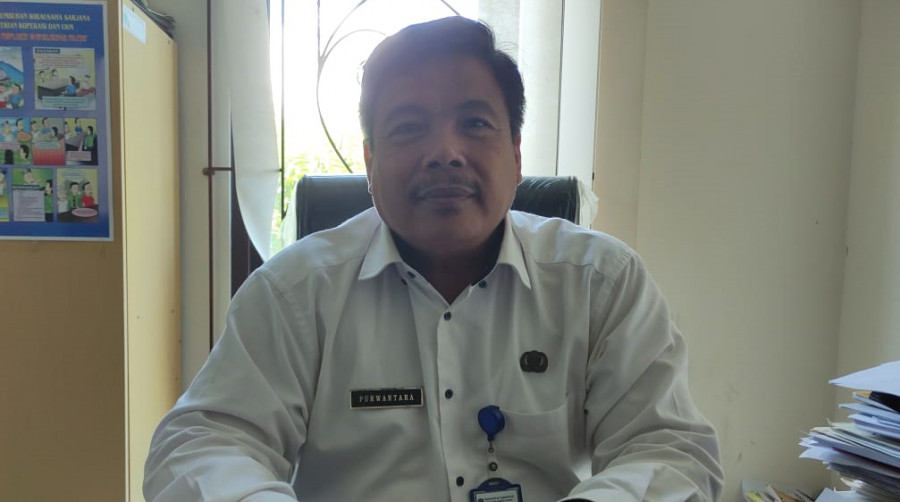 Kepala Bidang Koperasi dan Usaha Kecil Menengah Diskukmperindag Kabupaten PPU Purwantara. (Erwin/Korankaltim.com)