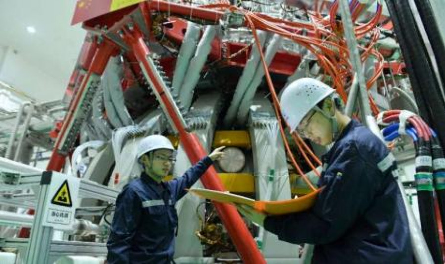 China memasang reaktor Tokamak HL-2M yang menghasilkan panas lebih dari 200 juta derajat Celcius.( Foto : phys)