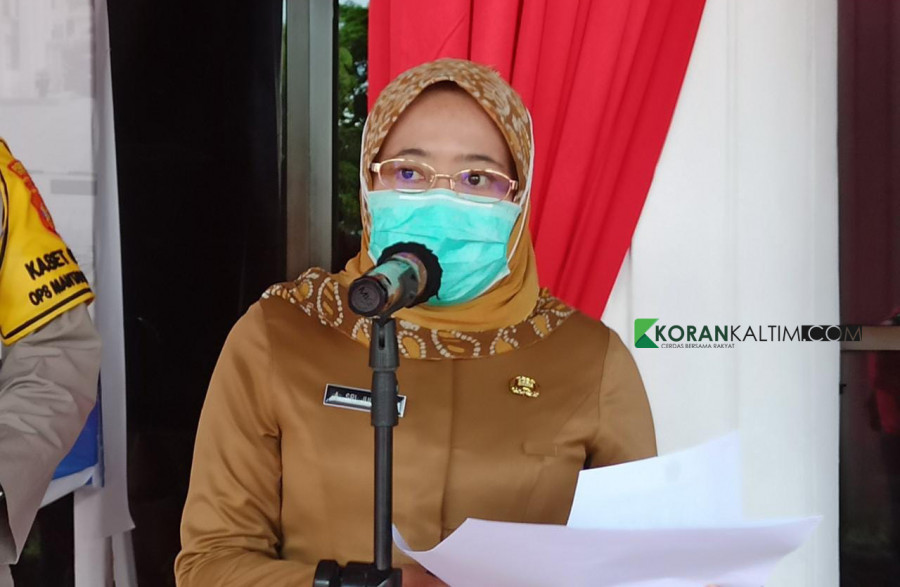 Juru Bicara Satgas Penanganan Covid-19 juga menjabat Kepala Dinas Kesehatan Kota Balikpapan, Andi Sri Juliarty. (Foto: Hendra/KoranKaltim.Com)