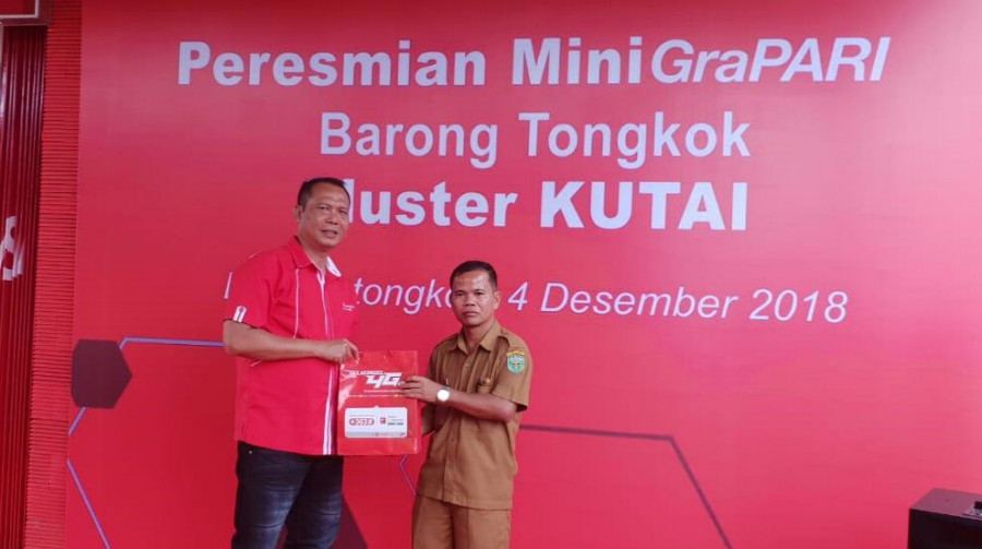 Mini GraPARI Telkomsel Hadir Melayani Masyarakat Barongtongkok