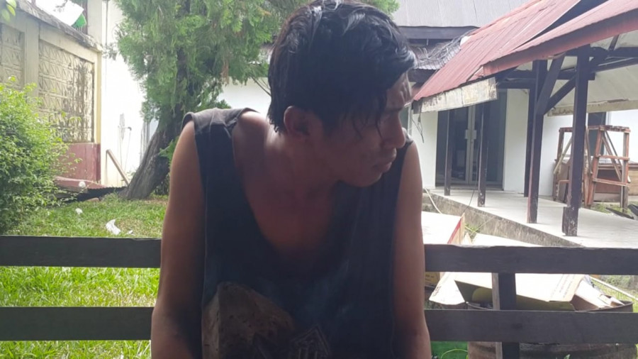 Curi Helm untuk Makan, Pemuda Banggeris Diamuk Warga