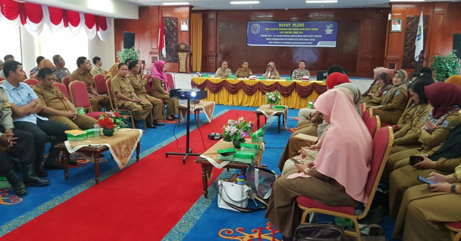 Rapat Pleno Hasil Kegiatan Verifikasi dan Validasi Berbasis Data Terpadu Kota Bontang 2019, Selasa (17/12). ( Foto: Olis/korankaltimcom)