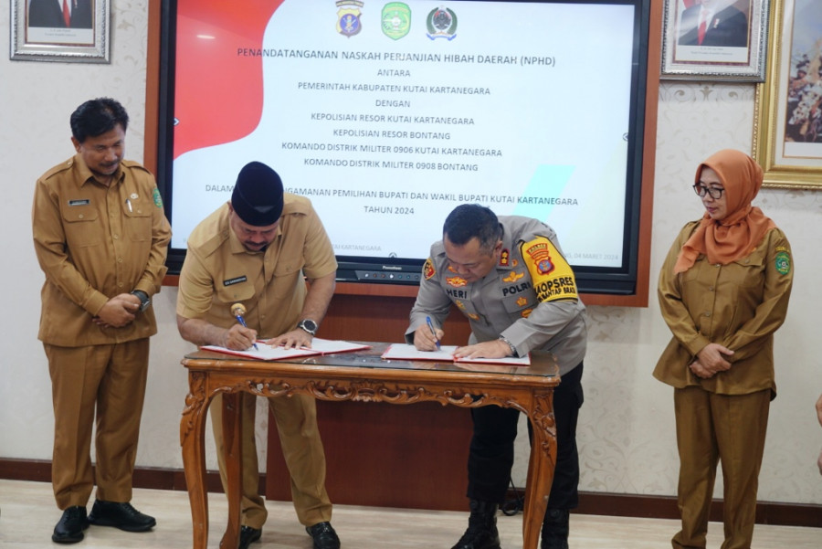 Teken NPHD pengamanan Pilkada 2024. (Foto: Prokom)