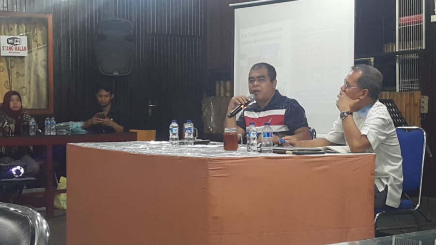 Kepala BNNP Kaltim saat memberikan materi terkait pentingnya Medsos dan Media Sosial dalam P4GN.