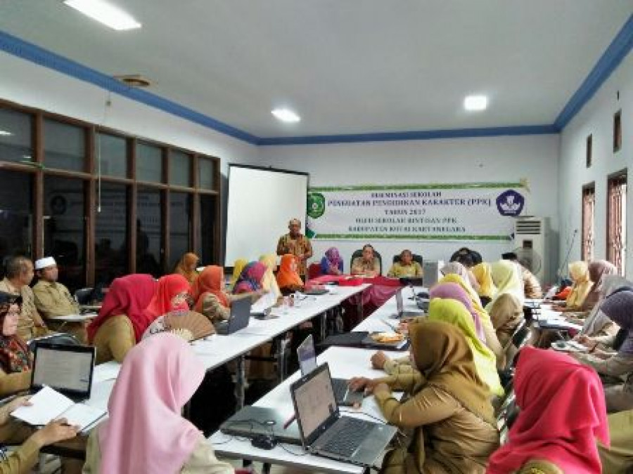 DISEMINASI Sejumlah sekolah mengikuti PPK yuntuk menyiapkan generasi yang unggul.