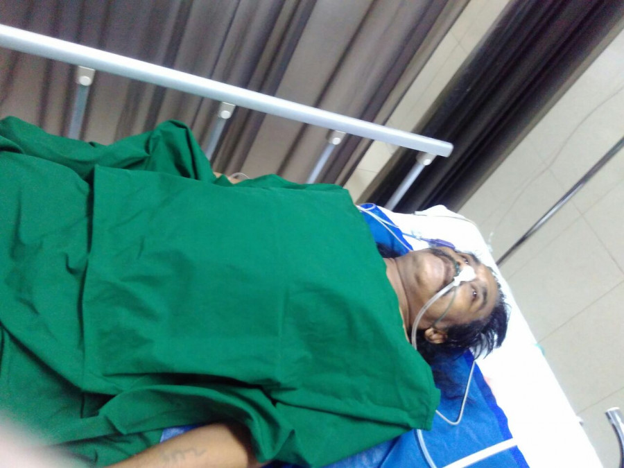 Korban menjalani perawatan di RSKD Balikpapan. Ia kritis setelah ditikam temannya sendiri.