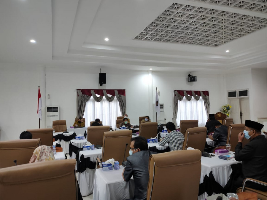 Saat berjalannya Paripurna LKPJ Wali kota Bontang tahun anggaran 2020 di Pendopo Wali kota Bontang. (Foto: Istimewa)