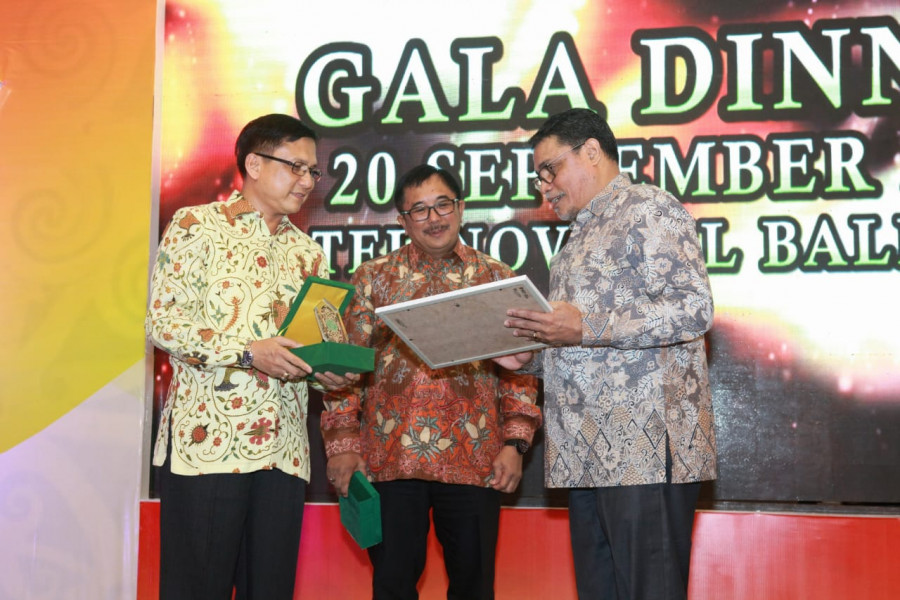 Wali Kota Balikpapan Rizal Effendi saat menghadiri Rakernas PABMI di Ballroom Hotel Novotel Balikpapan (20/9) malam. (Foto: Ist)