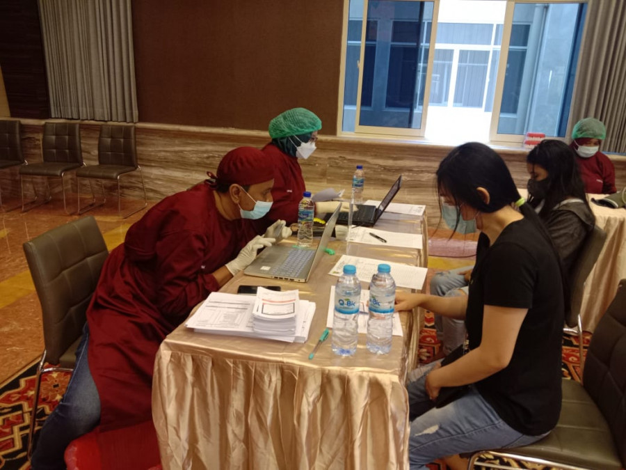 Aktifitas pendaftaran vaksinasi di Buddhist Center Samarinda (Claudius Vico/Korankaltim.com)
