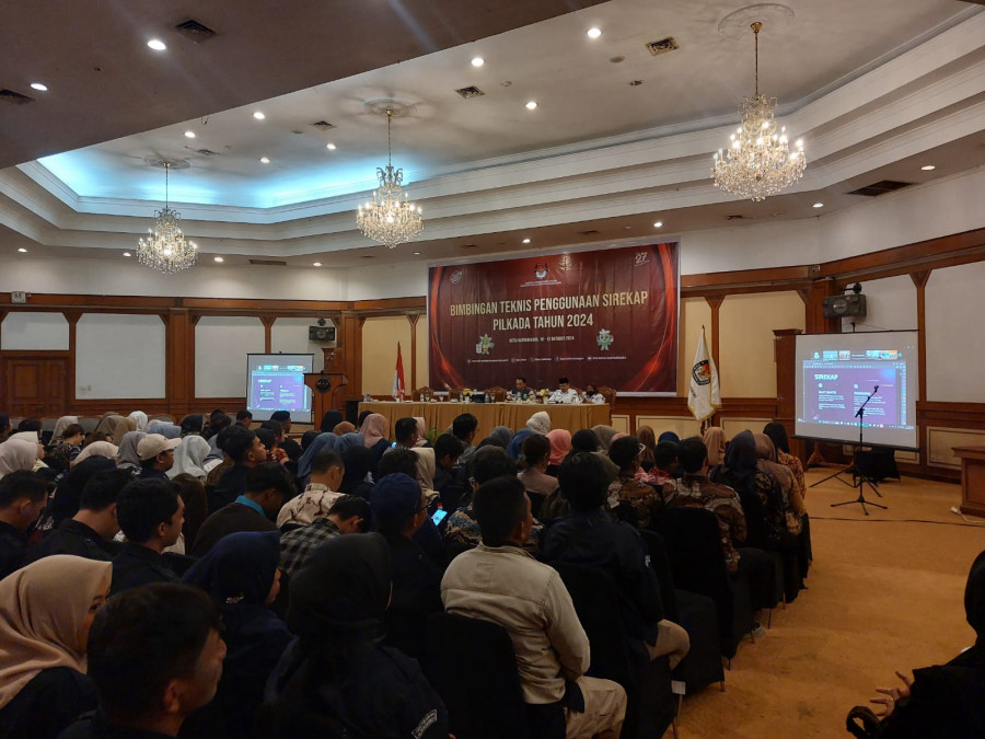 Peserta Bimtek Sirekap yang diselenggarakan KPU Kukar, (Erlita/korankaltim.com)