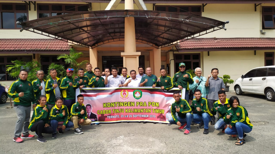 Tim tinju Kaltim yang akan berlaga di ajang Pra PON 20-26 September di Ternate. (Foto: Nancy/korankaltimcom)